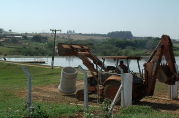 Prefeitura de Itaí realiza obra de drenagem em parceria com Ecovita Construtora no bairro Vila Capitão Cesário