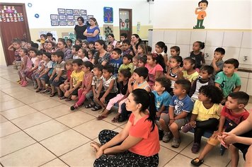 Escola CEI Monteiro Lobato promove “Oficina de Música” em Itaí