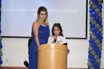 Escolas Municipais de Itaí encerram o ano letivo de 2017