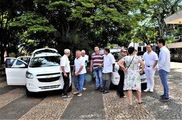 Prefeitura de Itaí adquire novos veículos para área de Saúde