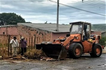 Prefeitura Municipal de Itaí realiza operação 'Cata-Entulho' e pede conscientização da população