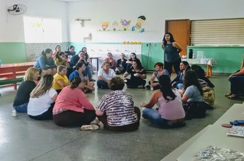 Secretaria Municipal de Educação de Itaí promove capacitação aos professores da Educação Infantil