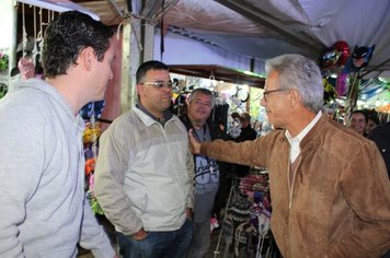 Deputado Giriboni marca presença na Festa de Santo Antônio em Itaí