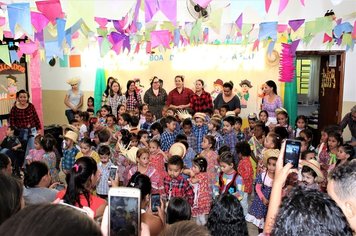 Escolas da Rede Municipal de Ensino de Itaí realizam lindas festas juninas