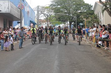 Foto - Desfile 145 anos