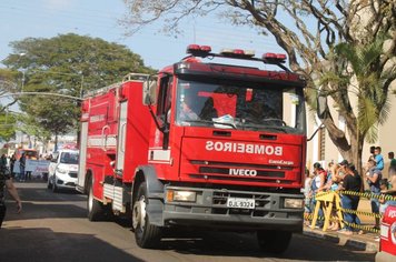 Foto - Desfile 145 anos