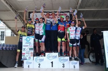 Mountain Bike Itaí conquista o primeiro lugar na categoria ‘duplas’ em Itararé.