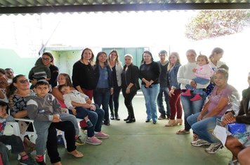 Secretaria do Bem Estar Social de Itaí promove cursos e entrega certificados aos munícipes participantes