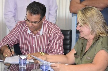 Prefeito de Itaí recebe o Deputado Federal - Capitão Augusto
