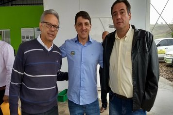 Cerimonial marca a inauguração da AGRIFAI - Associação de Agricultores Hortifrutigranjeiros Familiares de Itaí