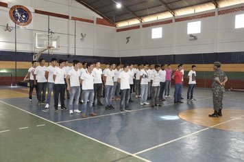 Jovens Itaienses fazem juramento à Bandeira