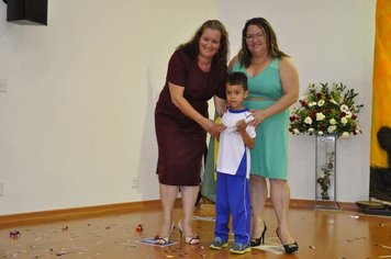 Escolas Municipais encerram o ano letivo com formatura em Itaí