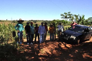 Prefeitura de Itaí realiza manutenção em vias da Zona Rural