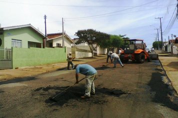 Tem início a operação Tapa Buracos em Itaí