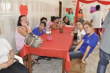 Mães são homenageadas em Itaí