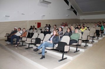 Sala do Empreendedor realiza palestra em parceria com Associação Comercial