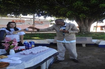 CREAS de Itaí realiza café da manhã na praça para população em situação de rua.