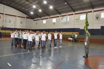 Jovens Itaienses fazem juramento à Bandeira