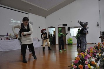 Escolas Municipais encerram o ano letivo com formatura em Itaí