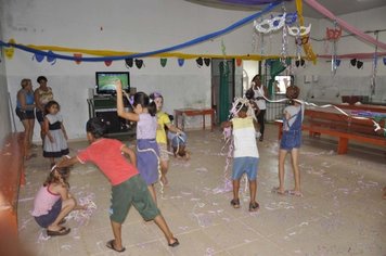 Projeto Integrar e Espaço Amigo de Itaí comemoraram o carnaval com muita alegria