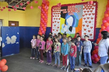 Escolas Municipais de Itaí comemoram o Dia das mães
