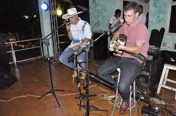 Apresentações musicais animaram a Feira da Lua em Itaí
