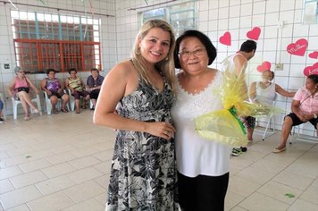 Centro de Convivência do Idoso comemora o Dia Internacional da Mulher com muita festa