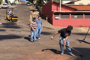 Prefeitura de Itaí continua com a operação Tapa-Buracos