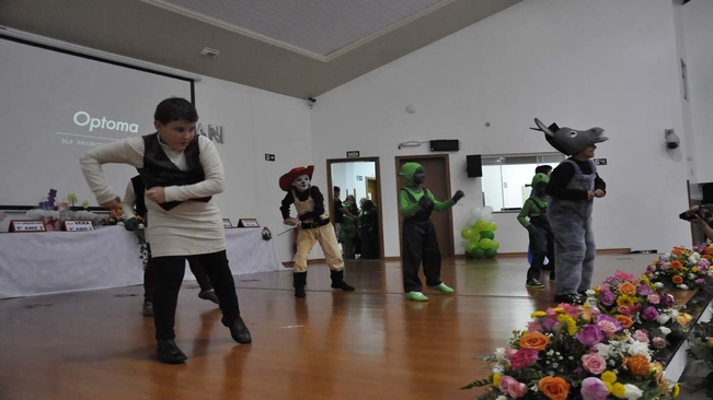 Escolas Municipais encerram o ano letivo com formatura em Itaí