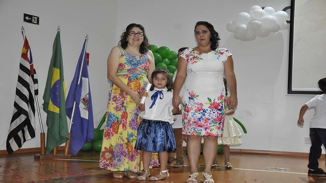Escolas Municipais de Itaí encerram o ano letivo de 2016