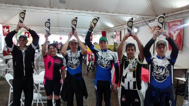 Debaixo de muita chuva Equipe Mountain Bike Itaí obtém bons resultados na etapa de Angatuba